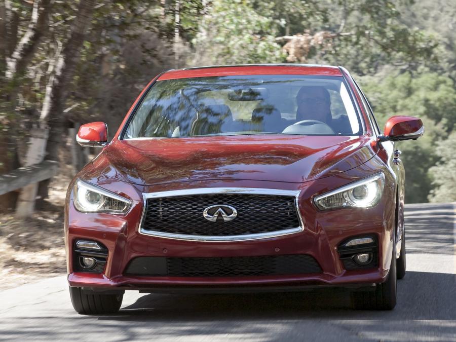  Infiniti Q50 S Hybrid 2013 года  (фото 12 из 16)